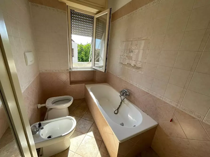 Immagine 15 di Villetta a schiera in vendita  a Montignoso