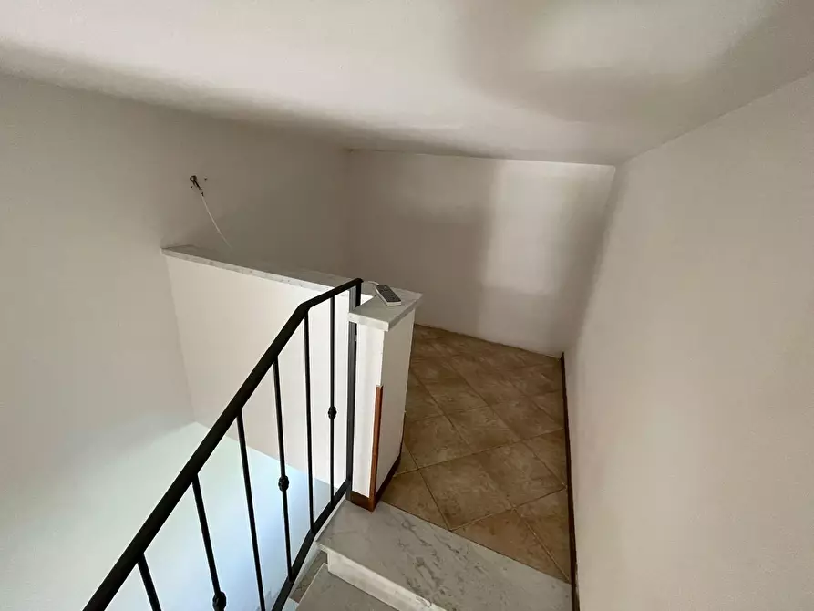 Immagine 21 di Villetta a schiera in vendita  a Montignoso