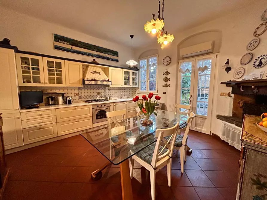 Immagine 9 di Terratetto in affitto  a Forte Dei Marmi