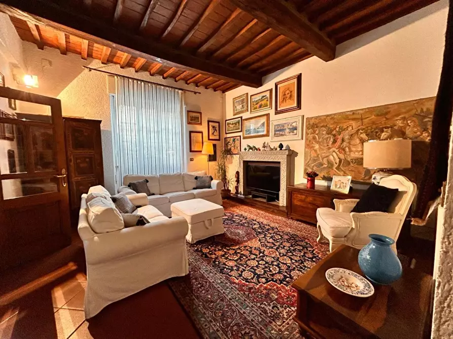 Immagine 1 di Terratetto in affitto  a Forte Dei Marmi