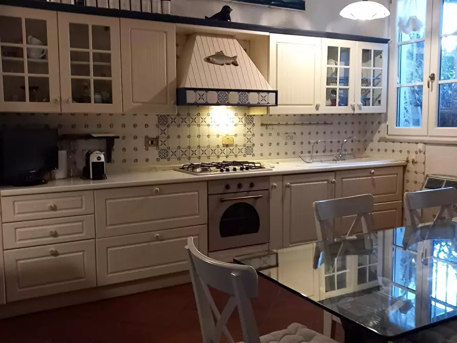 Immagine 17 di Terratetto in affitto  a Forte Dei Marmi