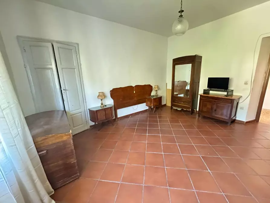 Immagine 11 di Casa indipendente in vendita  a Massa