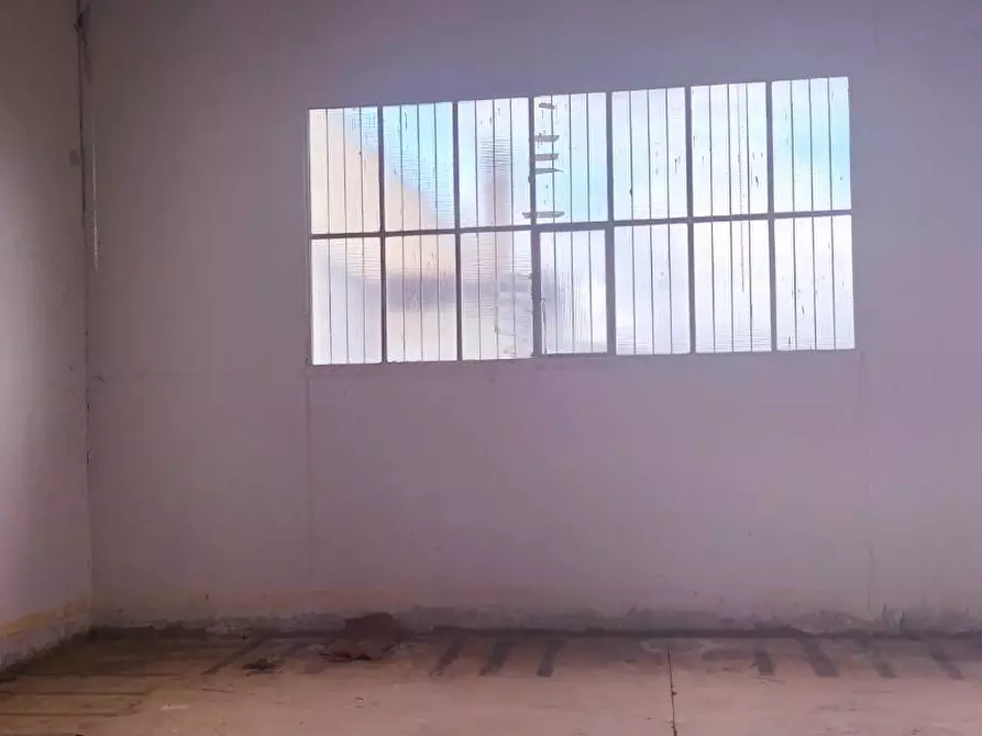 Immagine 4 di Attività artigianale in vendita  a Carmignano