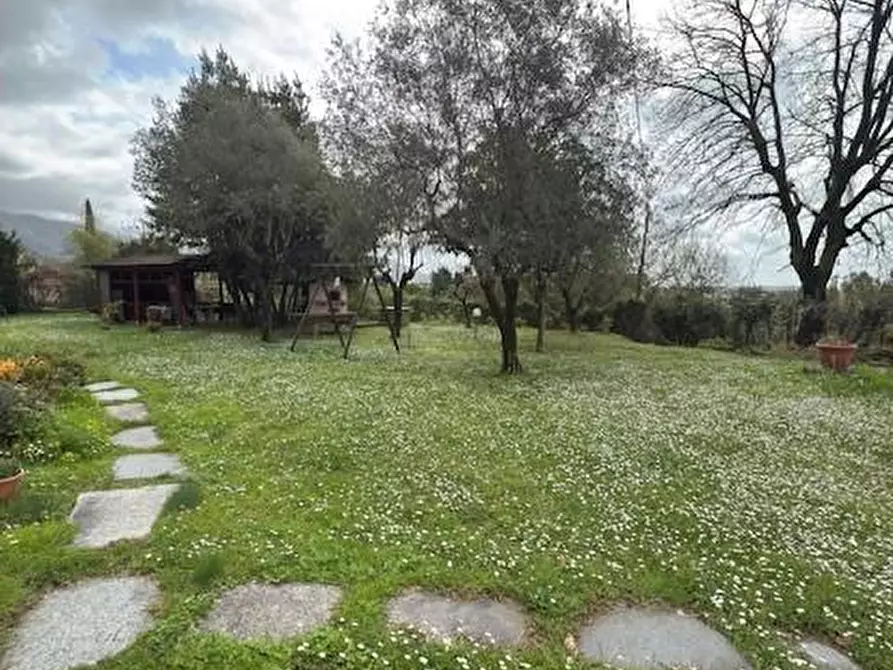 Immagine 24 di Casa bifamiliare in vendita  a Carrara