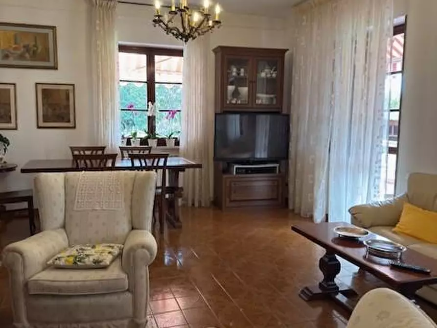 Immagine 8 di Casa bifamiliare in vendita  a Carrara
