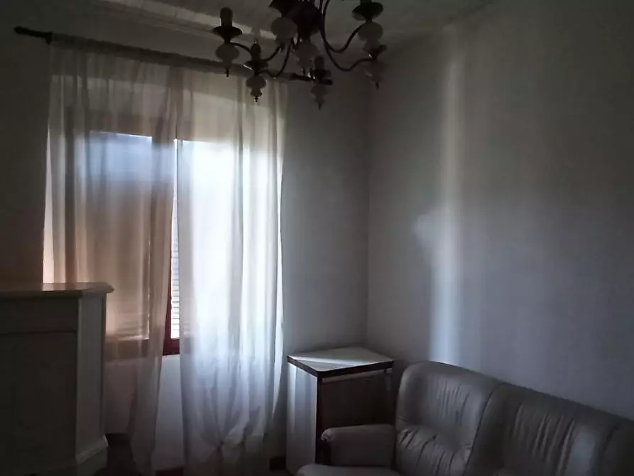 Immagine 20 di Appartamento in vendita  a Lucca