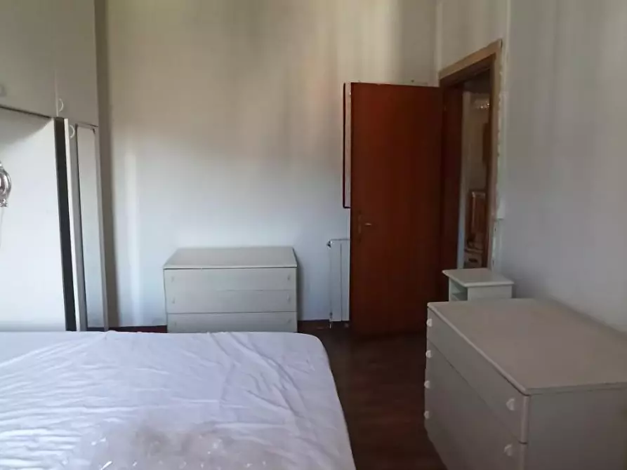 Immagine 14 di Appartamento in vendita  a Lucca