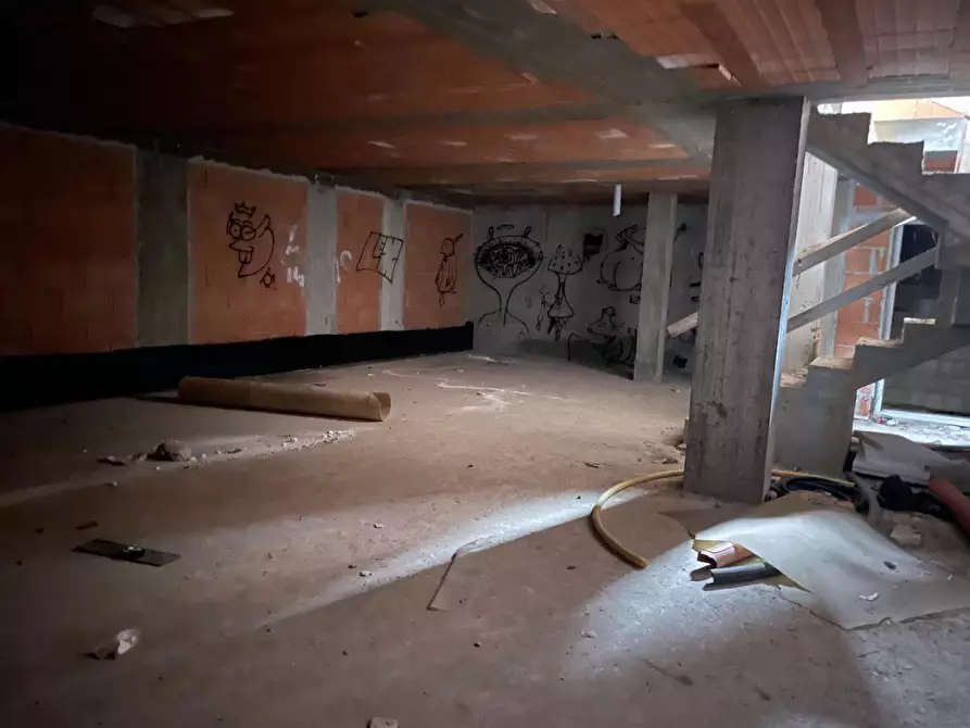 Immagine 1 di Villetta a schiera in vendita  a Ortonovo