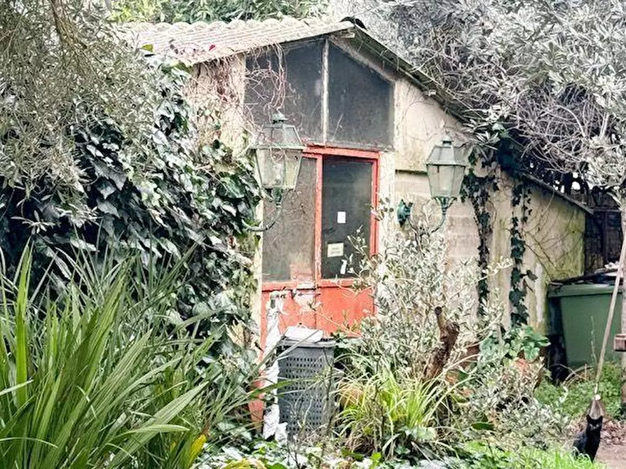 Immagine 12 di Villa in vendita  a Calcinaia