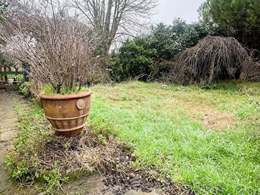 Immagine 14 di Villa in vendita  a Calcinaia