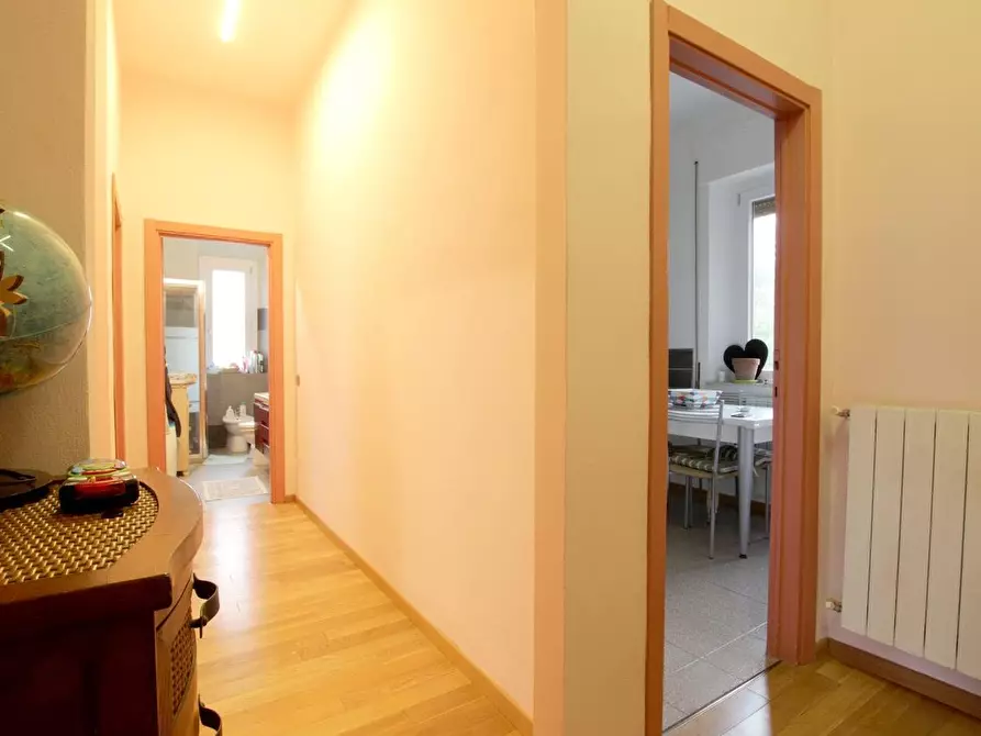 Immagine 4 di Appartamento in vendita  a Siena
