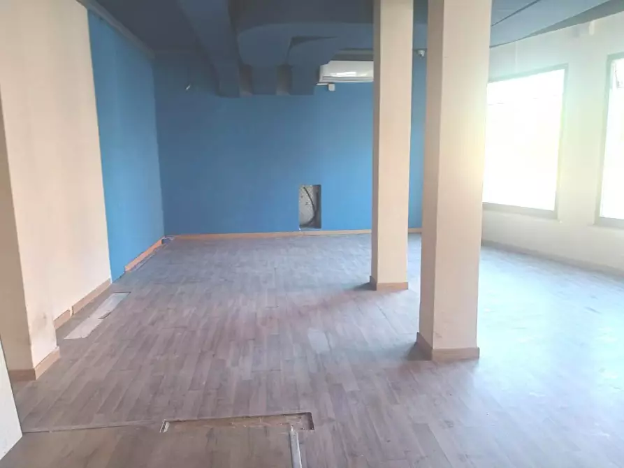 Immagine 4 di Locale commerciale in vendita  a Vicopisano