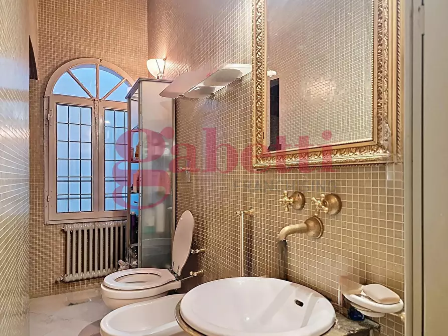 Immagine 24 di Appartamento in vendita  a Pisa