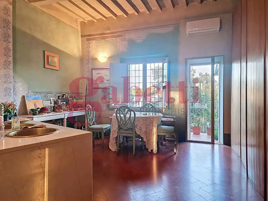 Immagine 2 di Appartamento in vendita  a Pisa