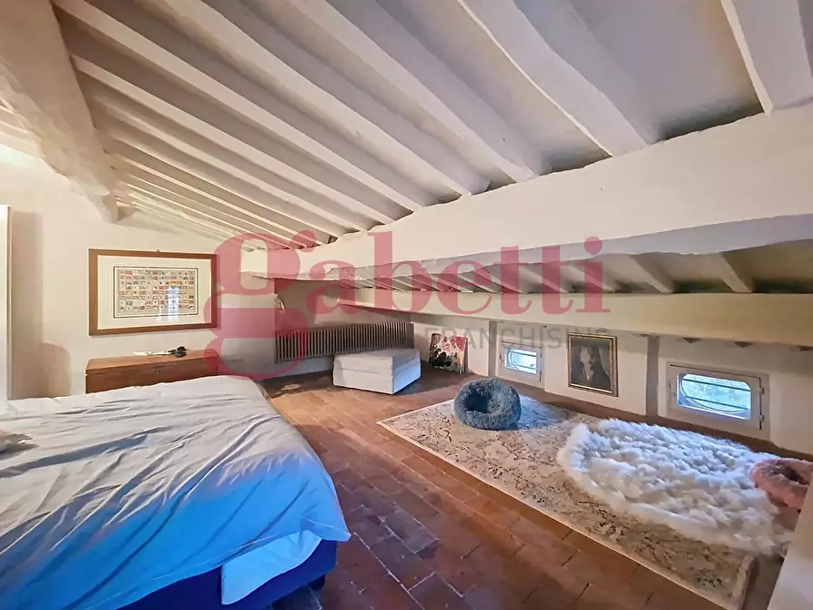 Immagine 42 di Appartamento in vendita  a Pisa