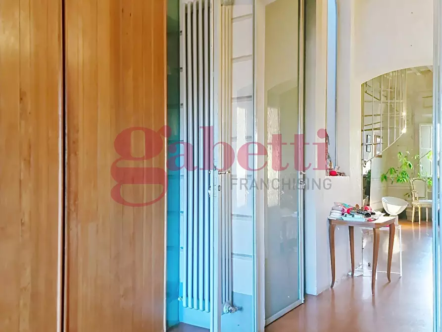 Immagine 13 di Appartamento in vendita  a Pisa