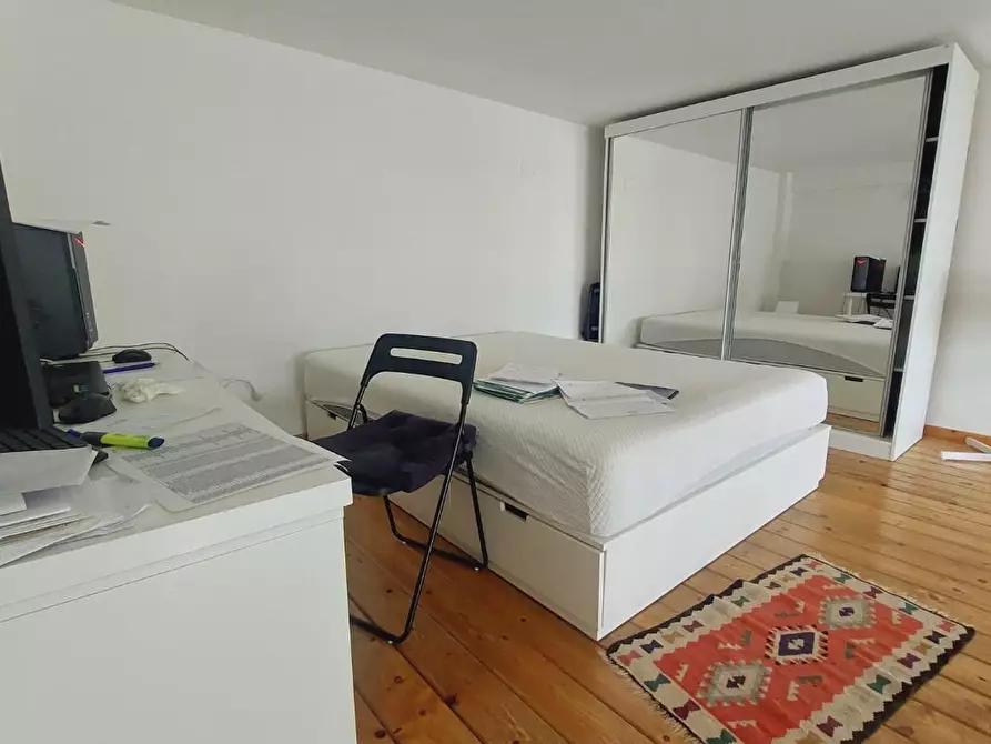 Immagine 30 di Ufficio in vendita  a Carrara