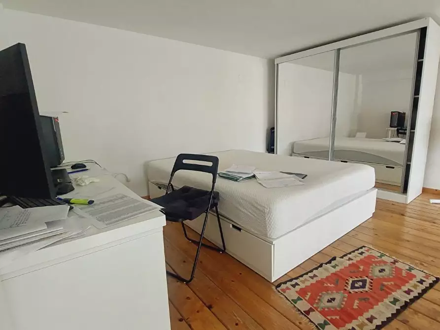 Immagine 22 di Ufficio in vendita  a Carrara