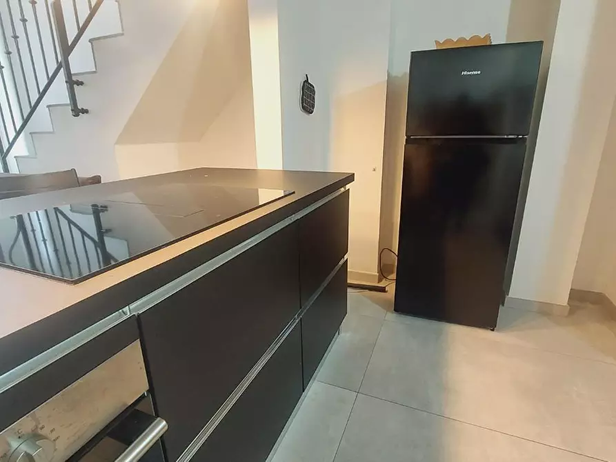 Immagine 20 di Ufficio in vendita  a Carrara