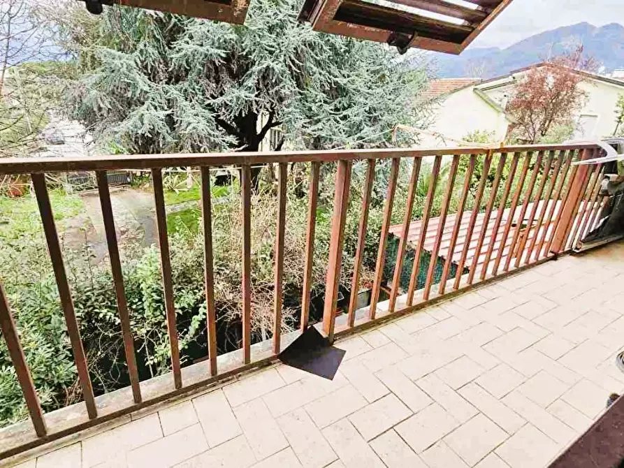 Immagine 15 di Villetta a schiera in vendita  a Massa