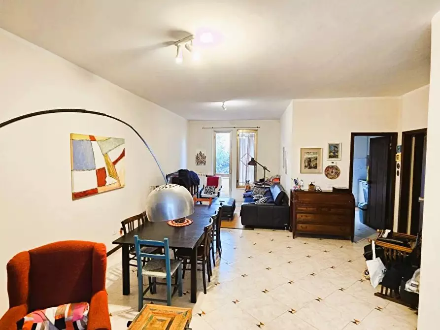 Immagine 1 di Villetta a schiera in vendita  a Massa