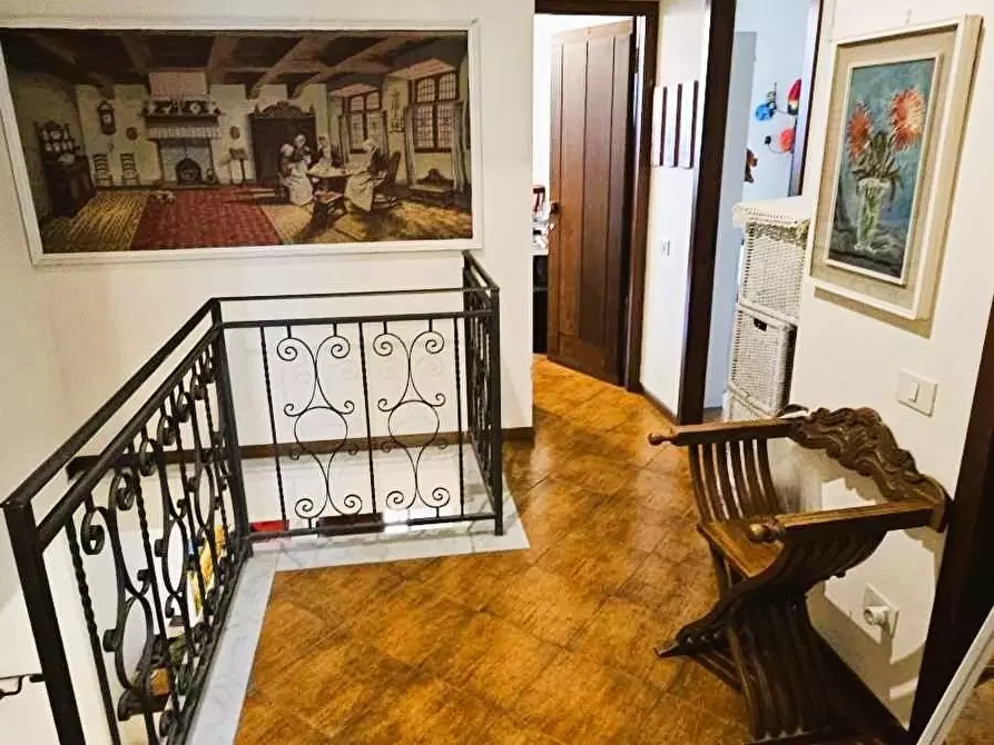 Immagine 21 di Villetta a schiera in vendita  a Massa