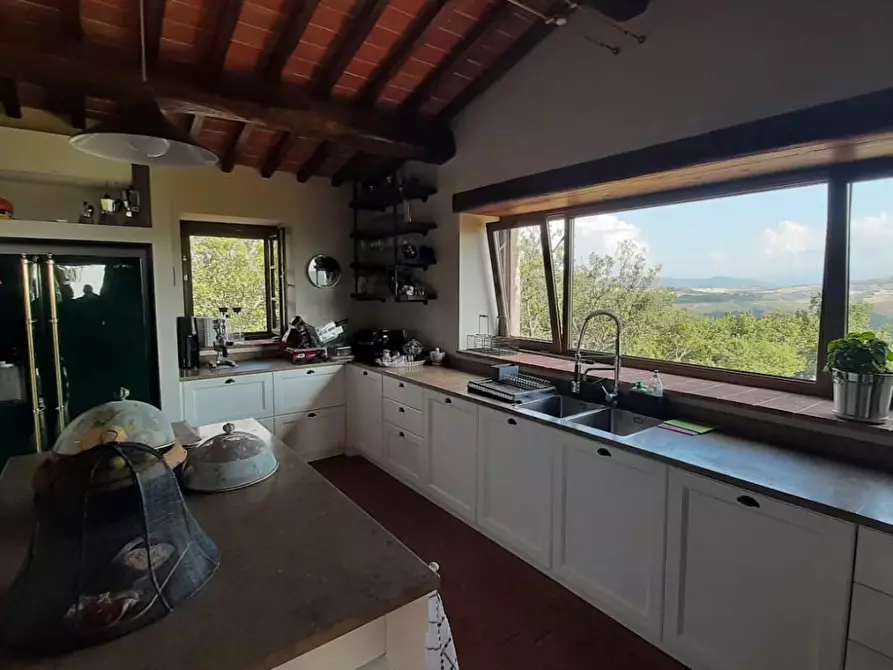 Immagine 8 di Villa in vendita  a Volterra