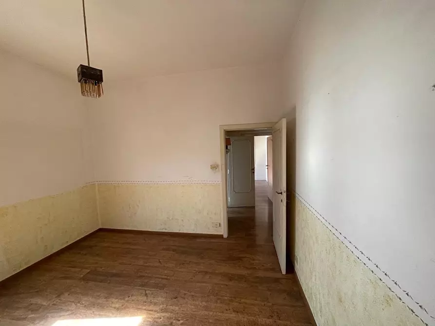 Immagine 39 di Appartamento in vendita  a Siena