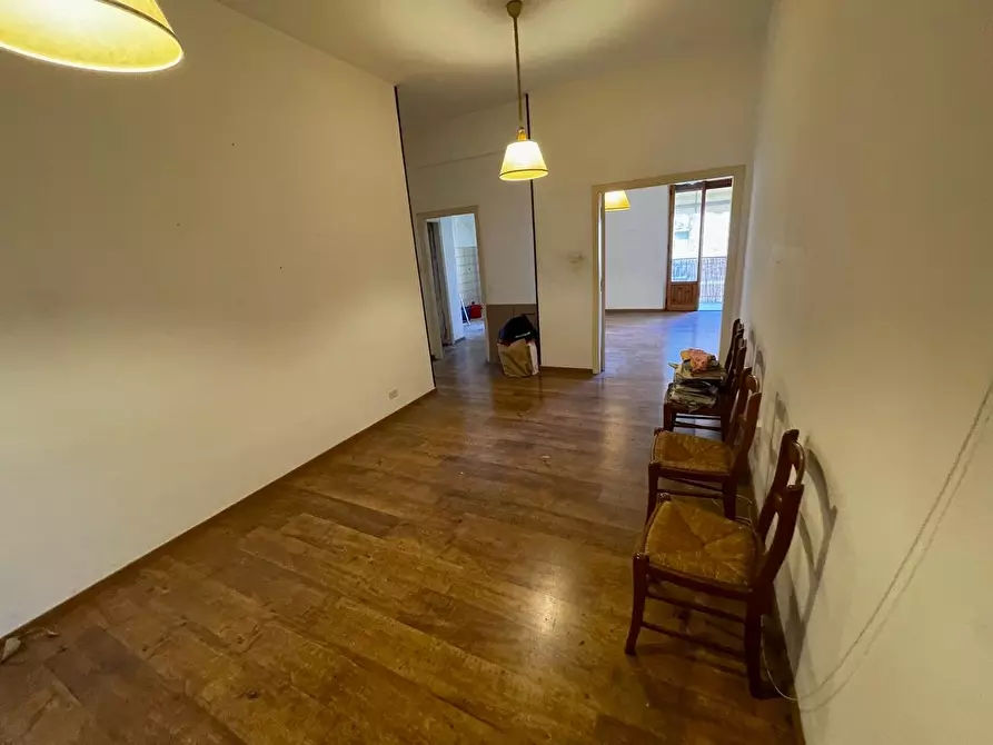 Immagine 51 di Appartamento in vendita  a Siena