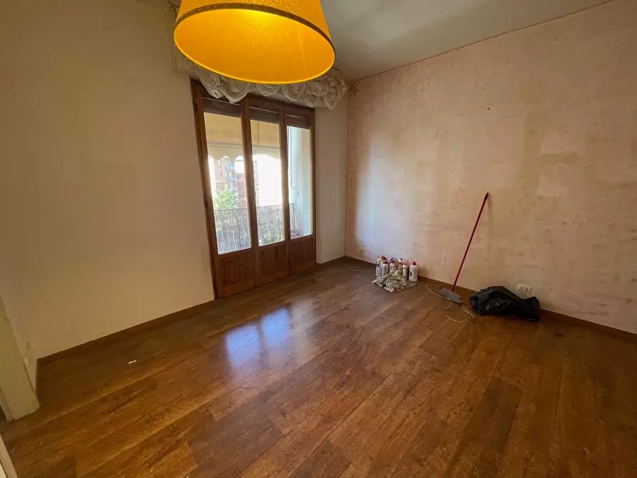 Immagine 11 di Appartamento in vendita  a Siena
