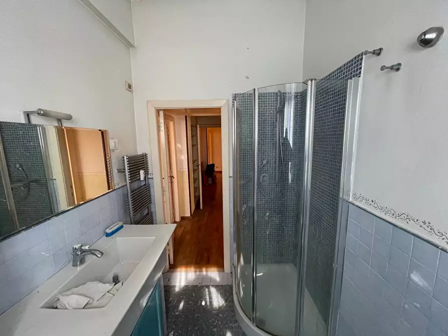 Immagine 34 di Appartamento in vendita  a Siena