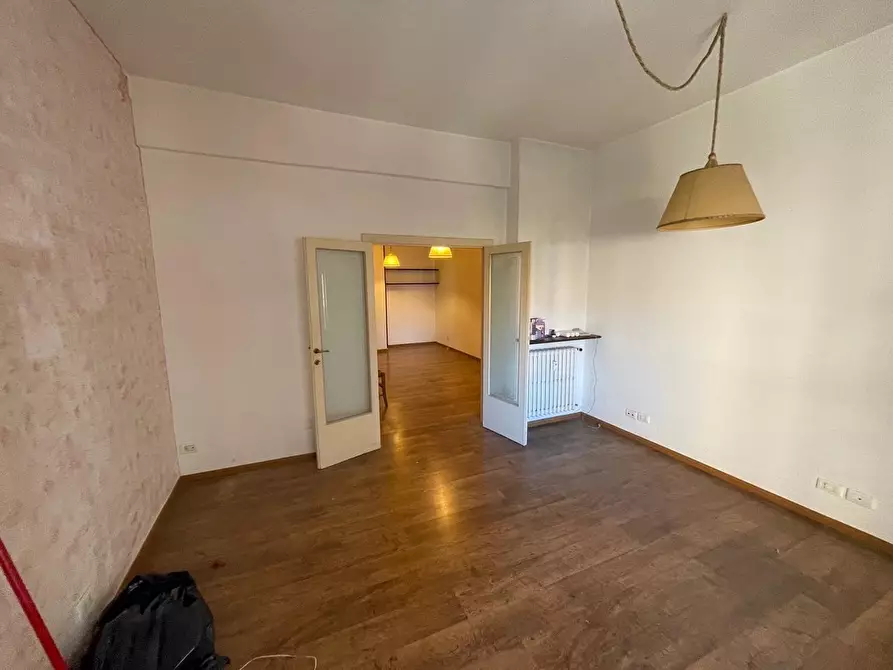 Immagine 10 di Appartamento in vendita  a Siena