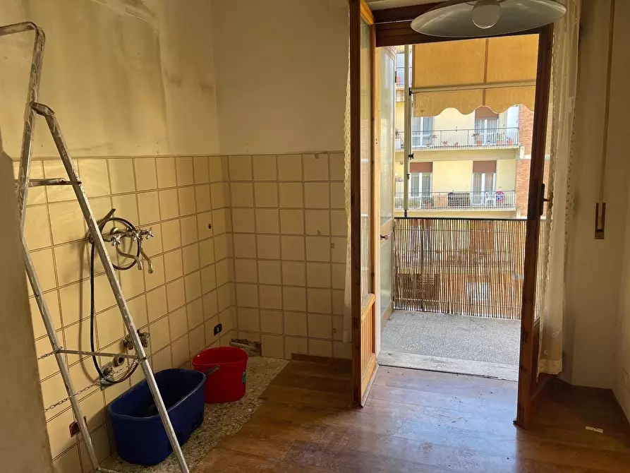 Immagine 21 di Appartamento in vendita  a Siena