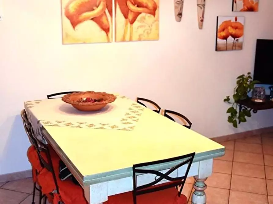 Immagine 5 di Appartamento in vendita  a Massa