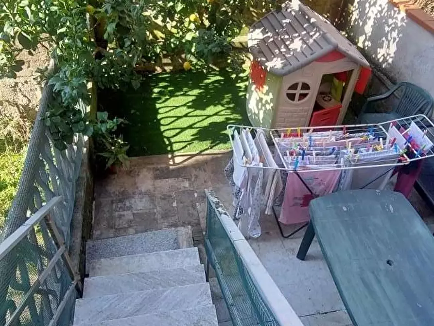 Immagine 1 di Appartamento in vendita  a Carrara