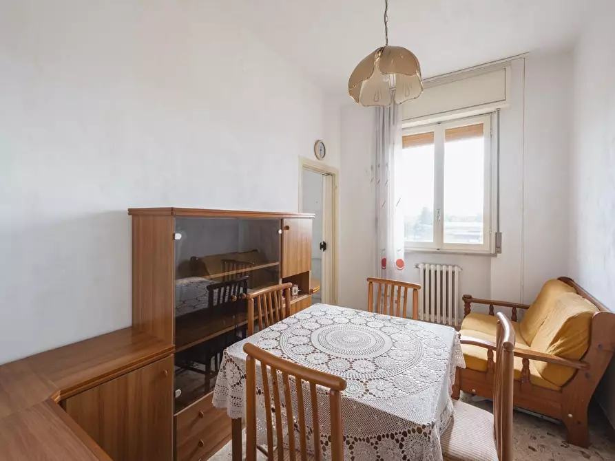 Immagine 2 di Appartamento in vendita  a Reggio Nell'emilia