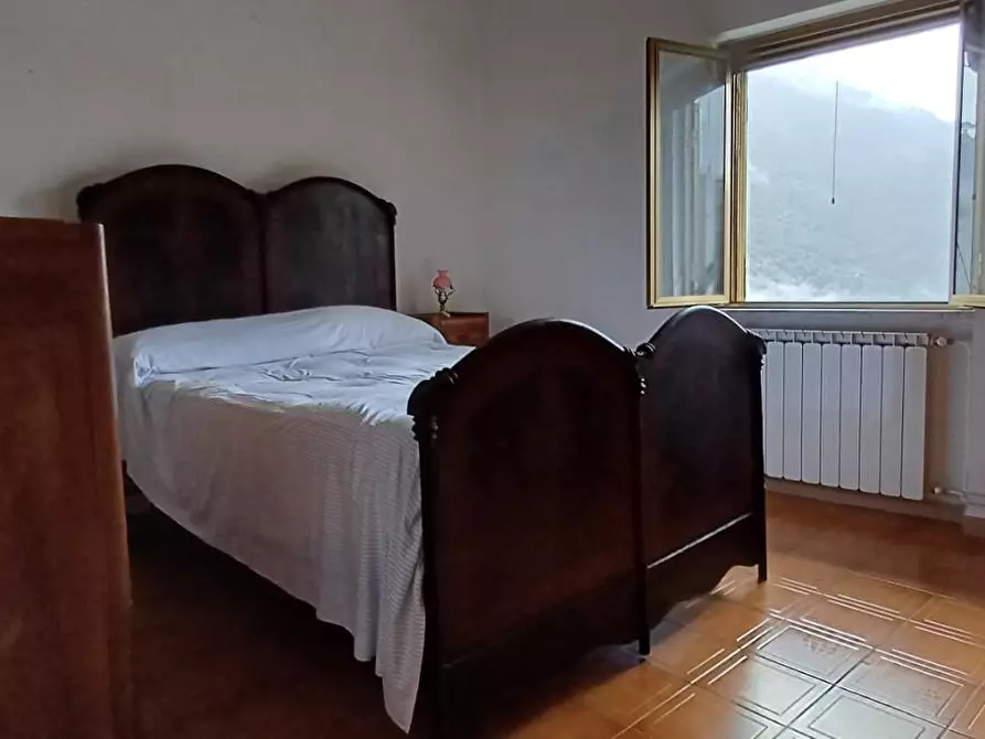 Immagine 21 di Villetta a schiera in vendita  a Massa