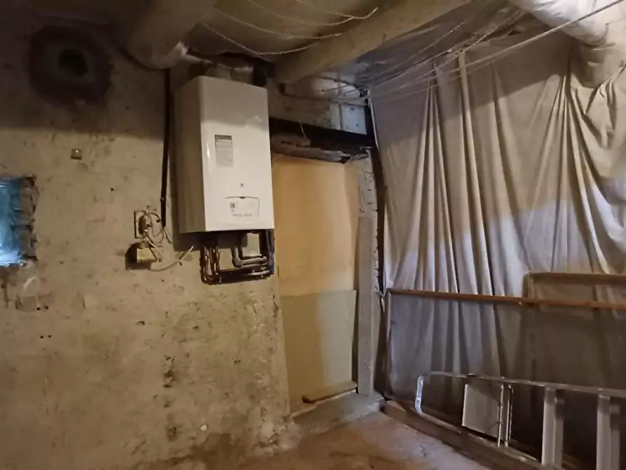 Immagine 26 di Villetta a schiera in vendita  a Massa