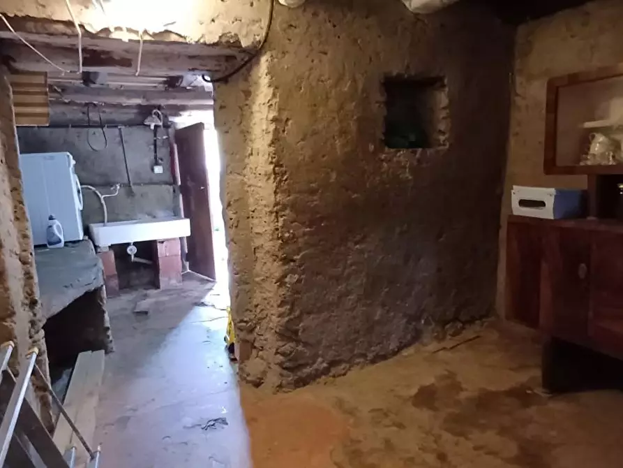 Immagine 31 di Villetta a schiera in vendita  a Massa