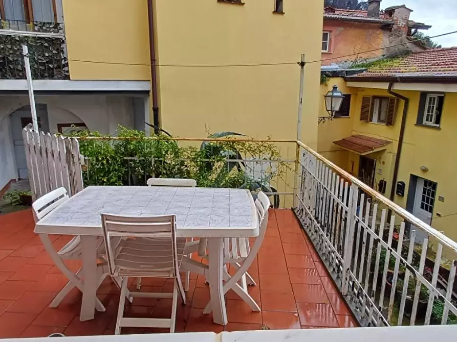 Immagine 5 di Villetta a schiera in vendita  a Massa