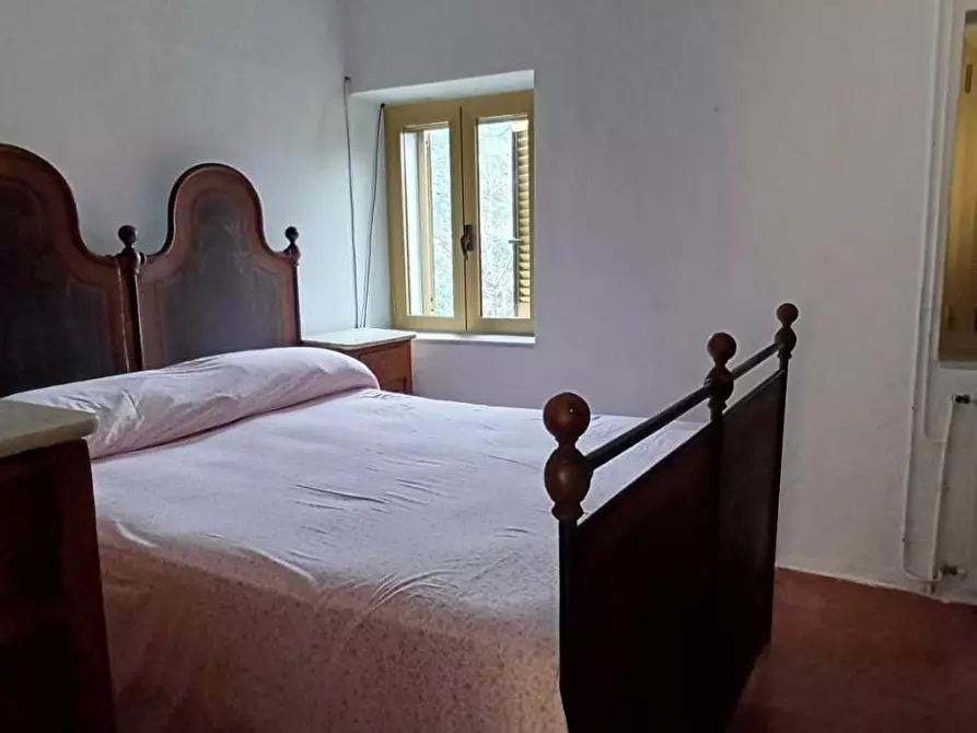 Immagine 12 di Villetta a schiera in vendita  a Massa