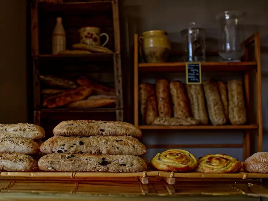 Immagine 14 di Locale commerciale in vendita  a Vinci