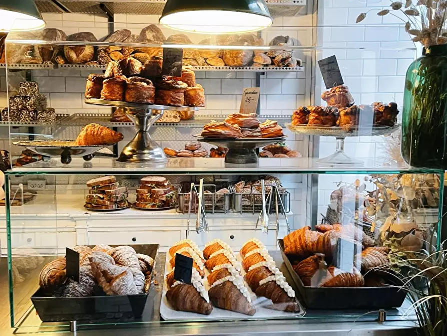 Immagine 9 di Locale commerciale in vendita  a Vinci