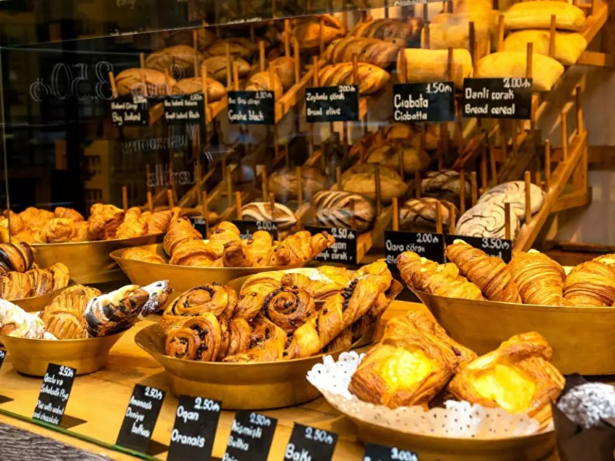 Immagine 10 di Locale commerciale in vendita  a Vinci