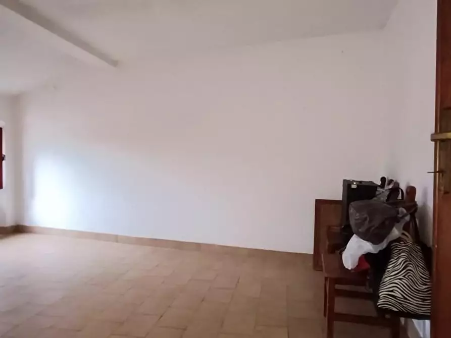 Immagine 11 di Casa semindipendente in vendita  a Carrara