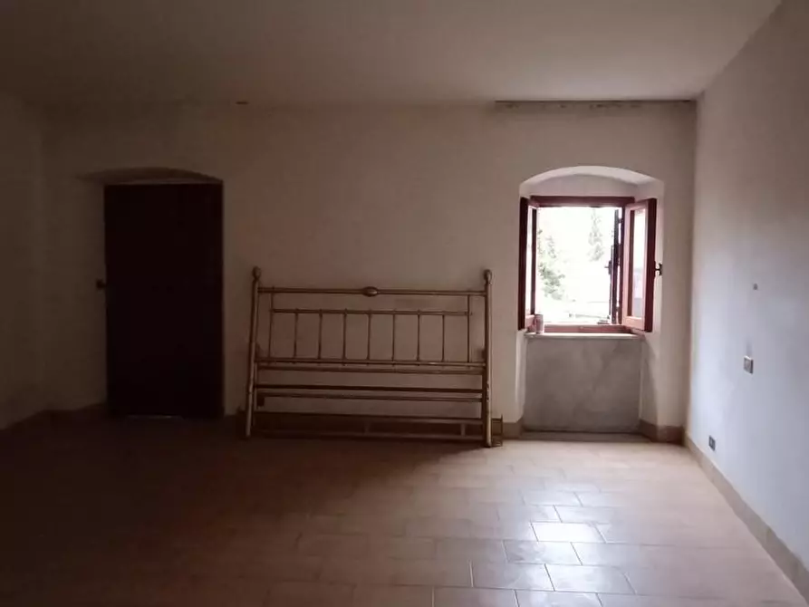 Immagine 5 di Casa semindipendente in vendita  a Carrara