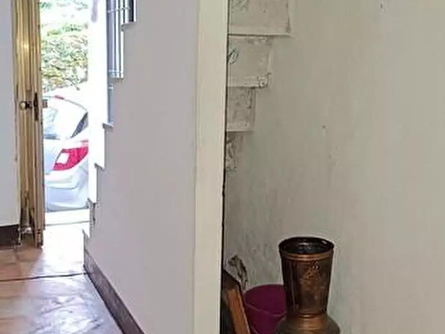 Immagine 4 di Casa semindipendente in vendita  a Carrara