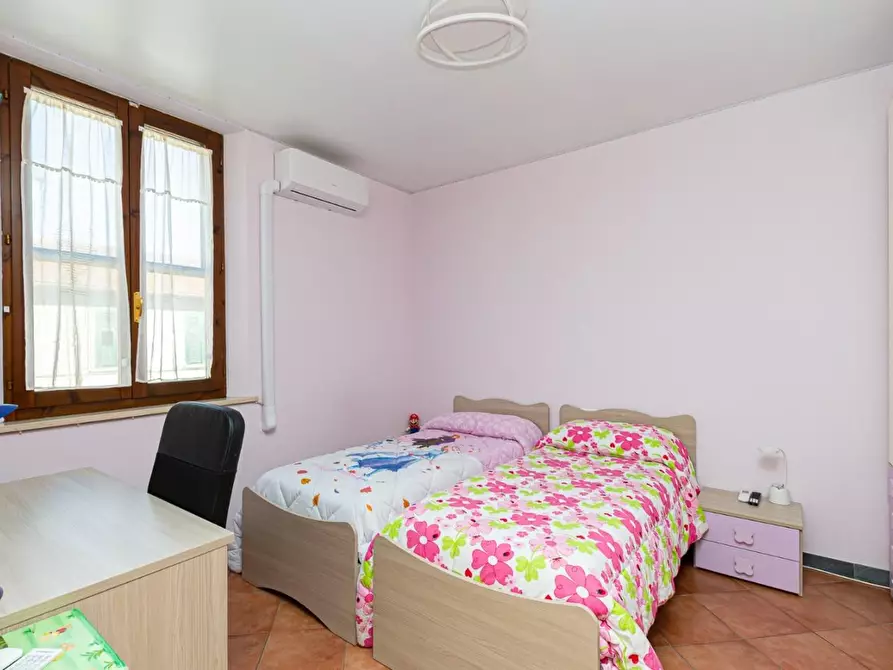 Immagine 23 di Appartamento in vendita  a Pontedera