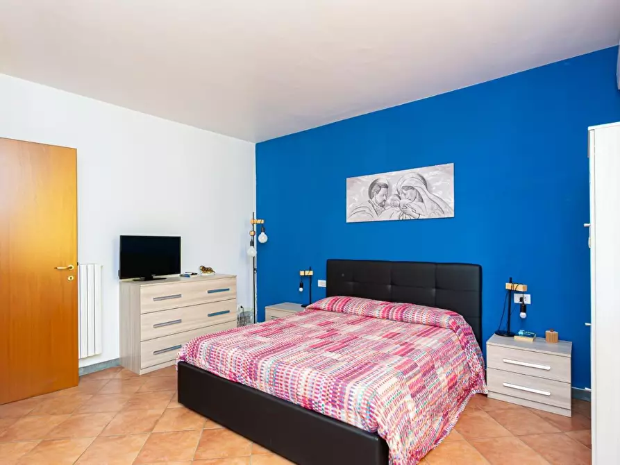 Immagine 32 di Appartamento in vendita  a Pontedera