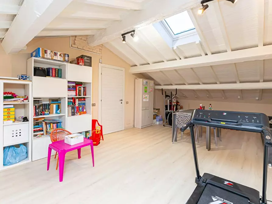 Immagine 43 di Appartamento in vendita  a Pontedera